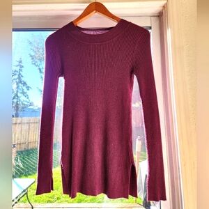 Love By Design Long Sleeve Crew Neck Sweater • Burgundy/Wine Red • Size: Large